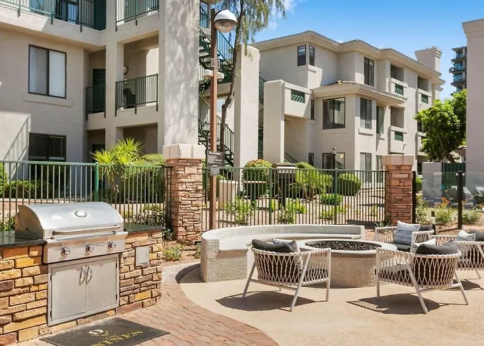2br Cozysuites At Kierland Commons With Pool #07 Apartment *