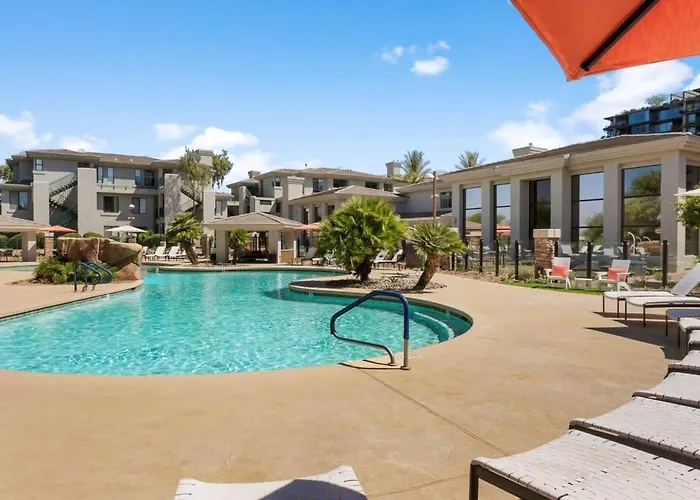 2br Cozysuites At Kierland Commons With Pool #07 Scottsdale
