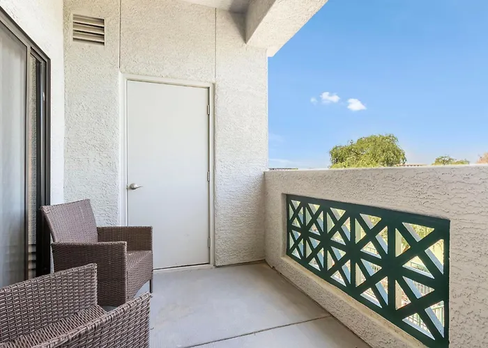 2br Cozysuites At Kierland Commons With Pool #07 Apartment Scottsdale